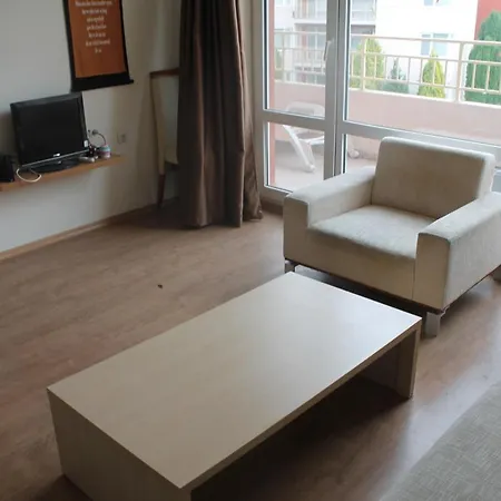 One Bedroom Fort Nesebar Апартаменты *
